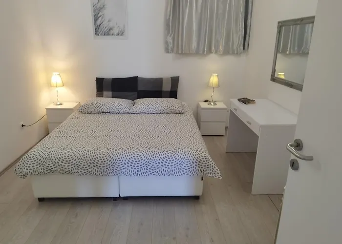 With Parking Space Buici, - 24565 *